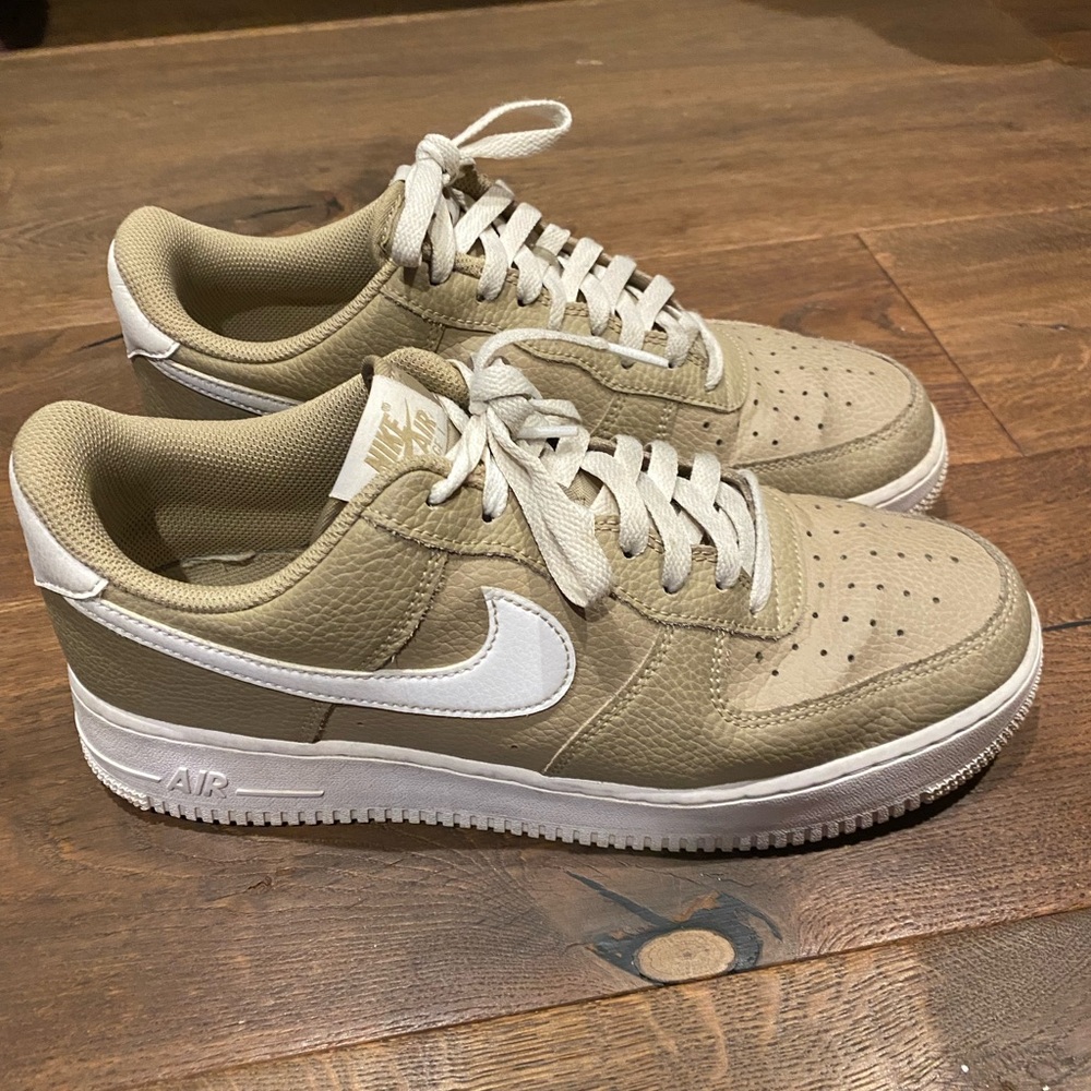 Nike Air Force 1 Men’s Low Sneakers